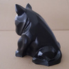 Schwarze Bullterrier-Hundeskulptur